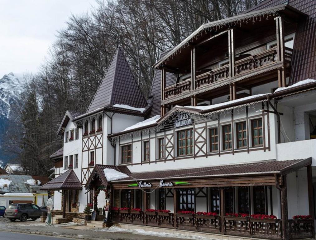 Conac Bavaria Buşteni Esterno foto